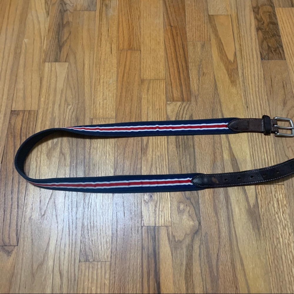 Vineyard Vines Men’s Navy Red & White Canvas Belt